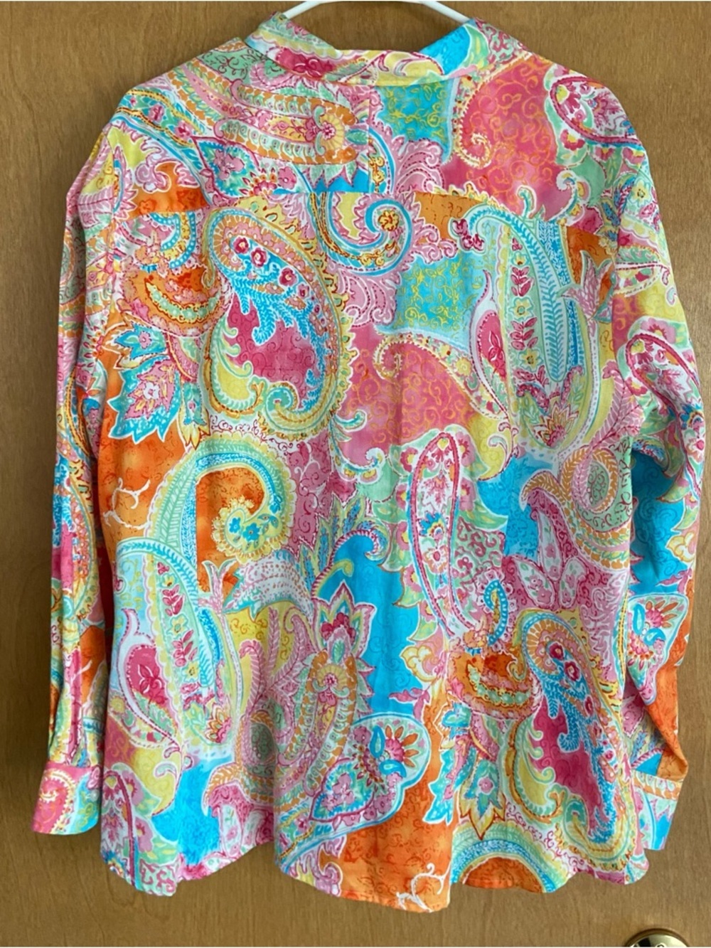 Chaps Like New Vibrant women's button up top. Size 3X - Picture 3 of 12
